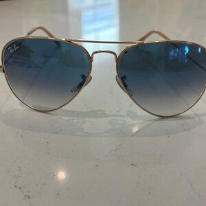 Ray-Ban Aviator gold and blue tint